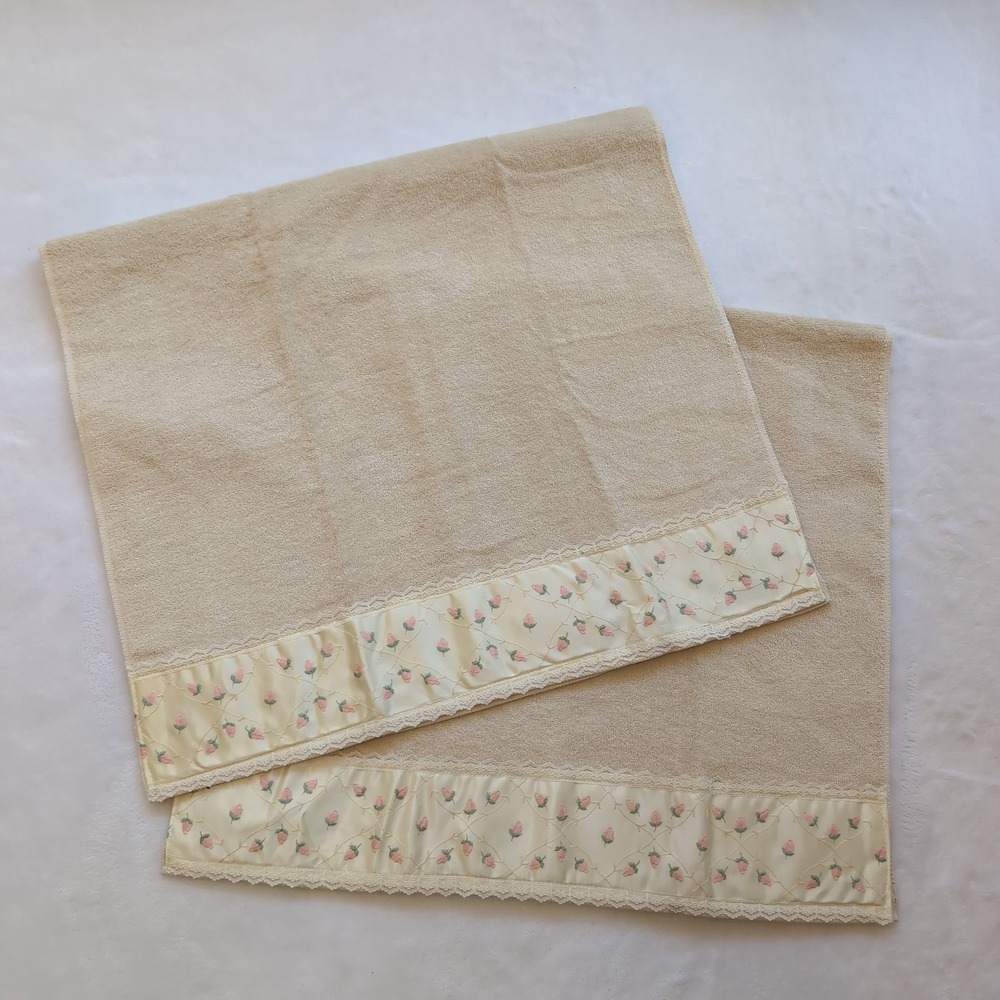 2 Vintage Ames Towels Set Pink Rosebud Floral Lace Satin Trim Cottagecore USA
